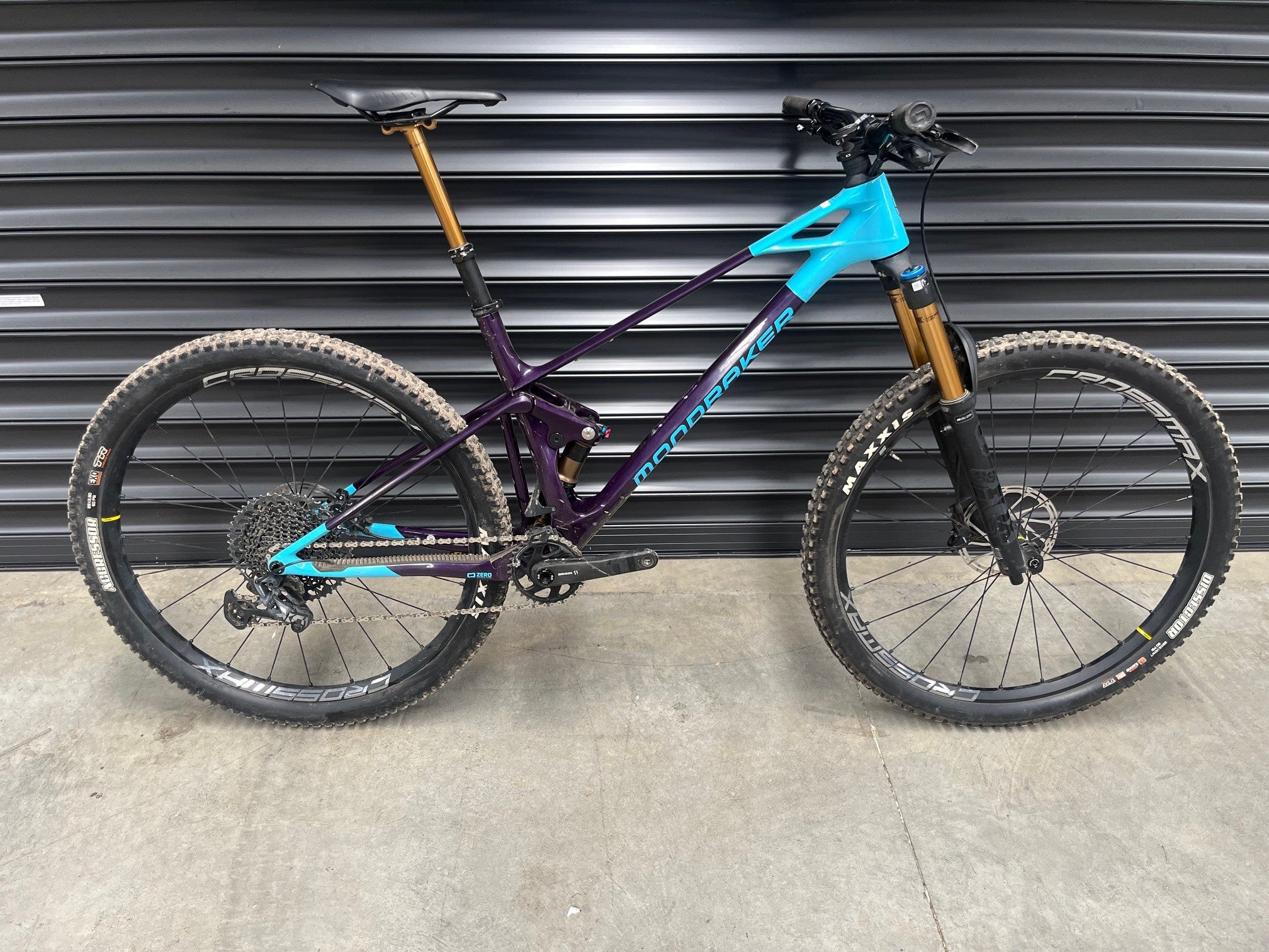 EX-DEMO RAZE CARBON RR